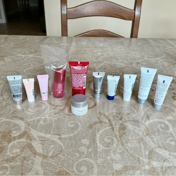 (New) Shoppers Drug Mart Sample Set (11 Pieces) - Picture 2 of 3